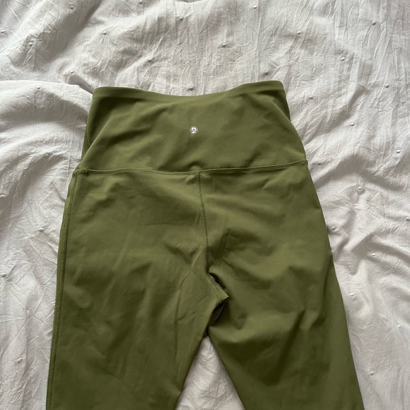 QUEENIEKE OLIVE GREEN leggings - Picture 3 of 5